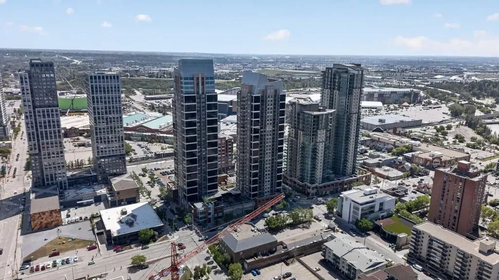 211 13 Avenue SE Calgary AB T2G 1E1