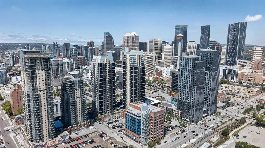 211 13 Avenue SE Calgary AB T2G 1E1