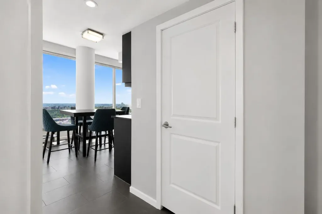 211 13 Avenue SE Calgary AB T2G 1E1