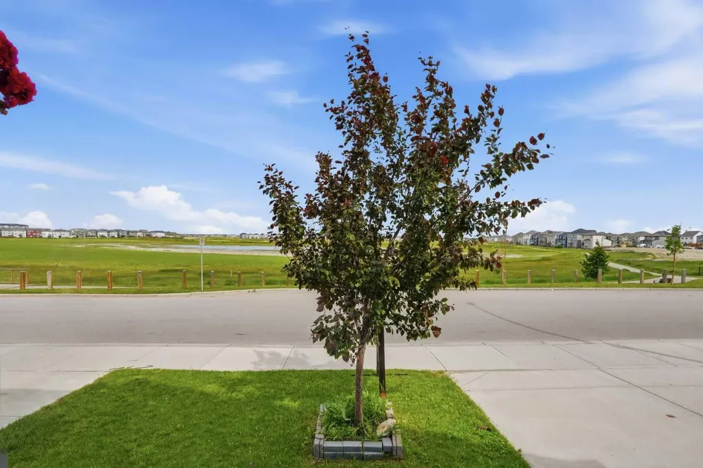 108 Cityside Park NE Calgary AB T3N 1J2