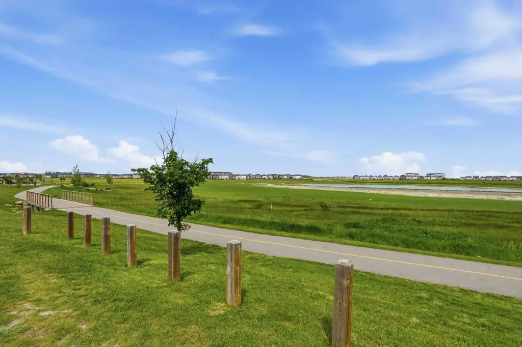 108 Cityside Park NE Calgary AB T3N 1J2