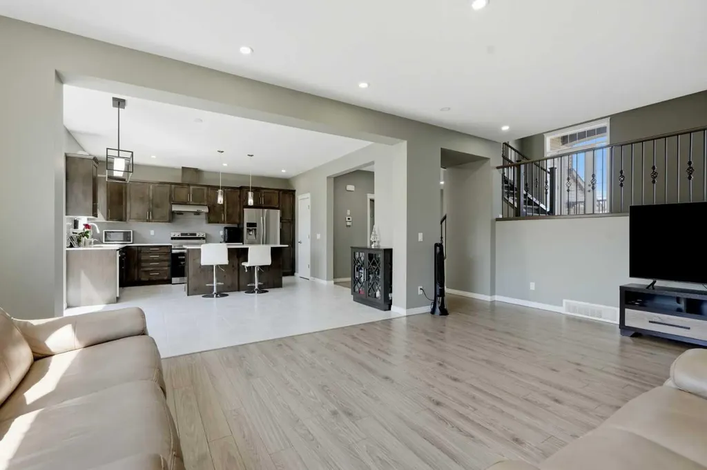 108 Cityside Park NE Calgary AB T3N 1J2