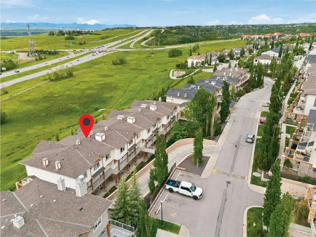 133 Rockyledge View NW Calgary AB T3G 5X2
