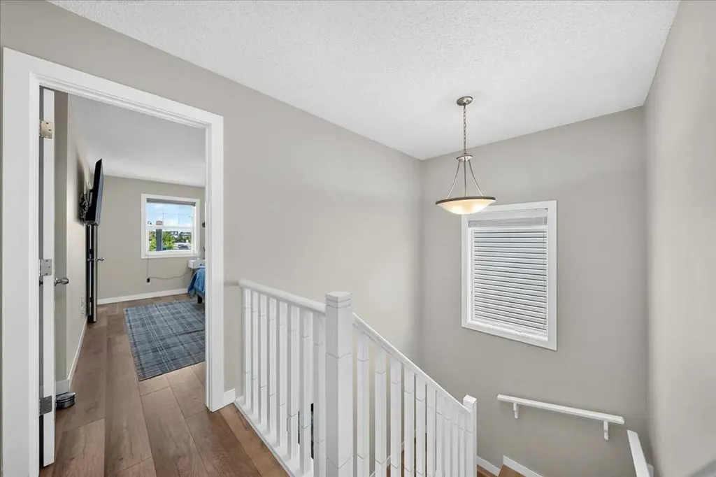 251 Hillcrest Circle SW Airdrie AB T4B0Y6