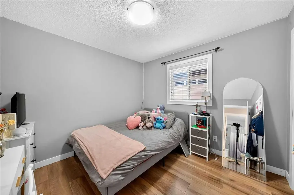 251 Hillcrest Circle SW Airdrie AB T4B0Y6