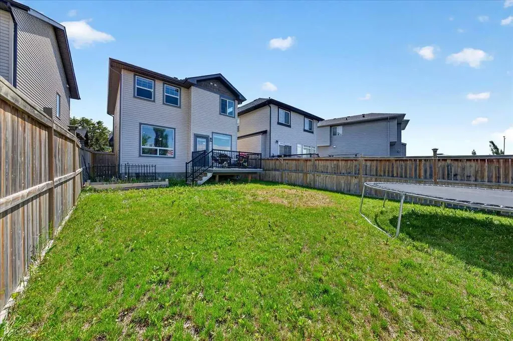 251 Hillcrest Circle SW Airdrie AB T4B0Y6