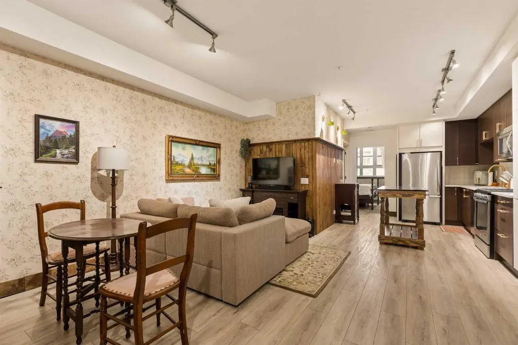1719 9a Street SW Calgary AB T2T 6S3