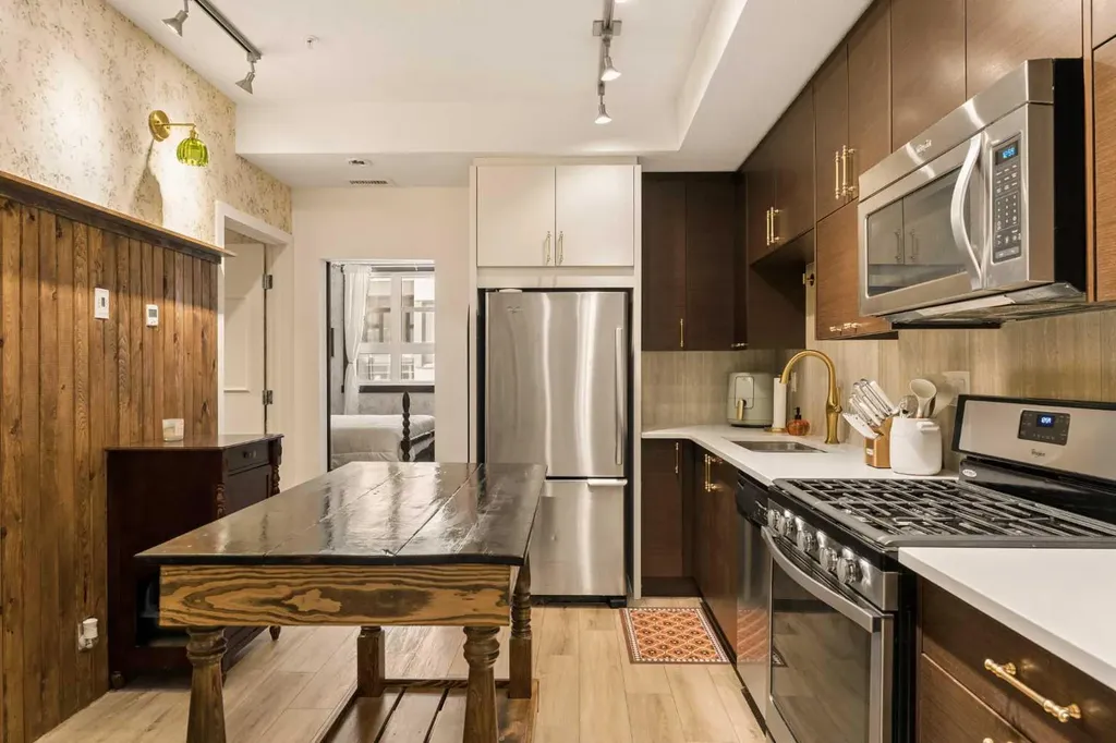 1719 9a Street SW Calgary AB T2T 6S3
