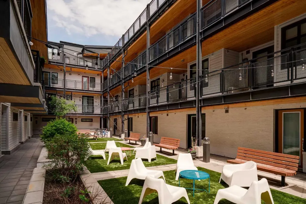 1719 9a Street SW Calgary AB T2T 6S3