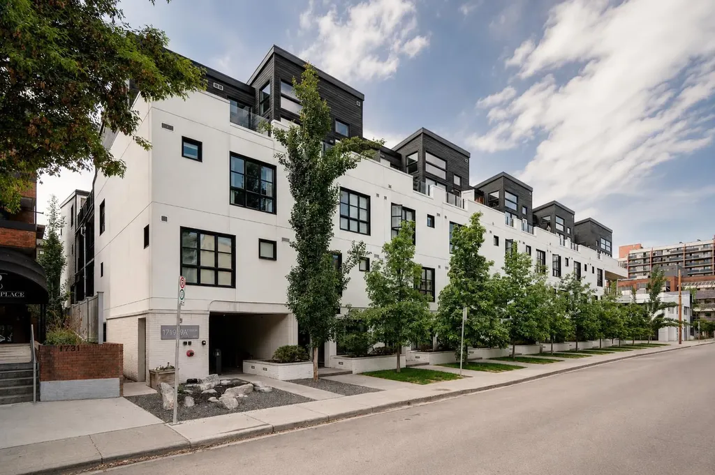 1719 9a Street SW Calgary AB T2T 6S3