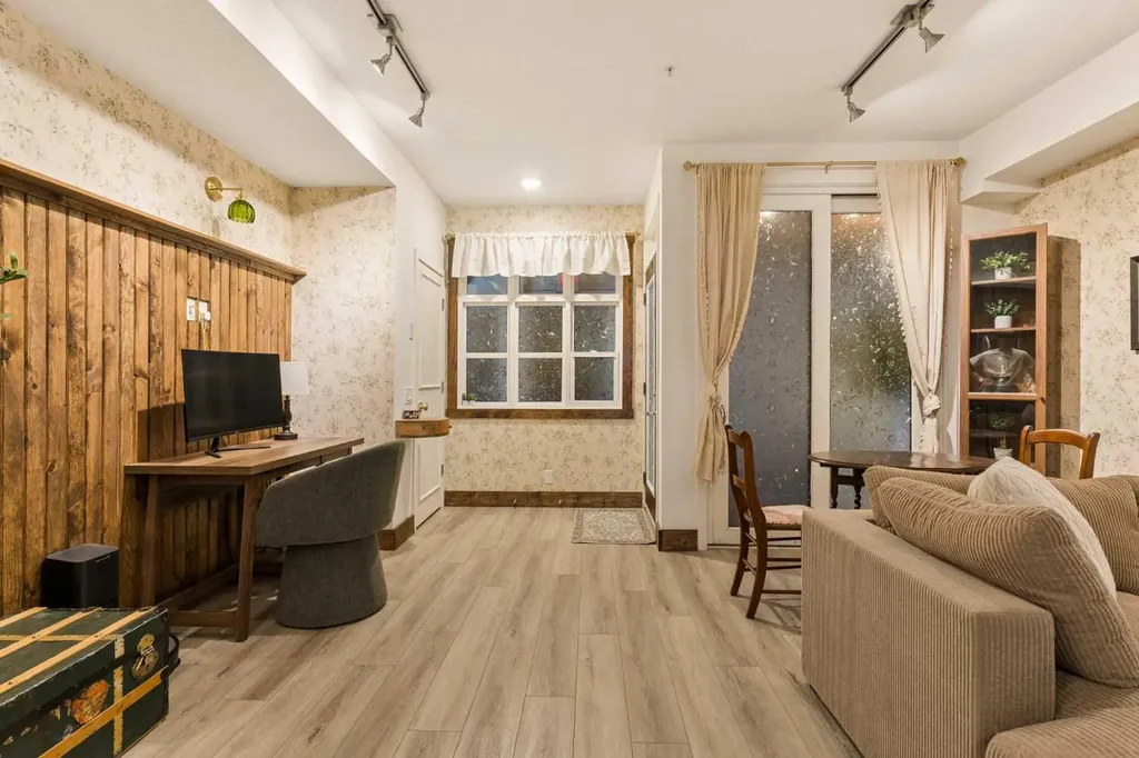 1719 9a Street SW Calgary AB T2T 6S3