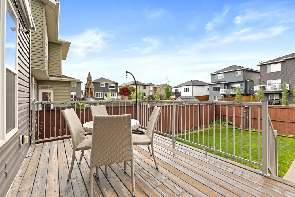 1402 Price Road Carstairs AB T0M 0N0