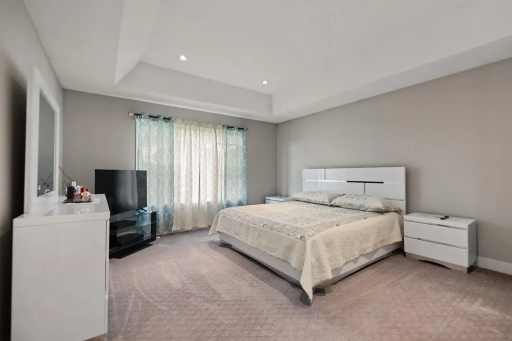 1402 Price Road Carstairs AB T0M 0N0