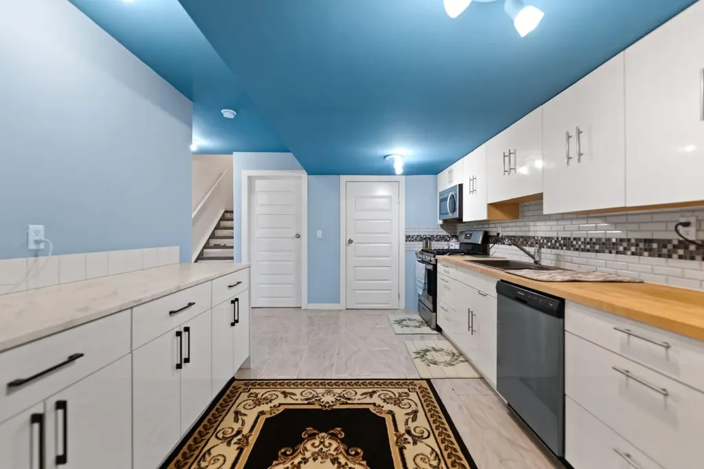 1402 Price Road Carstairs AB T0M 0N0