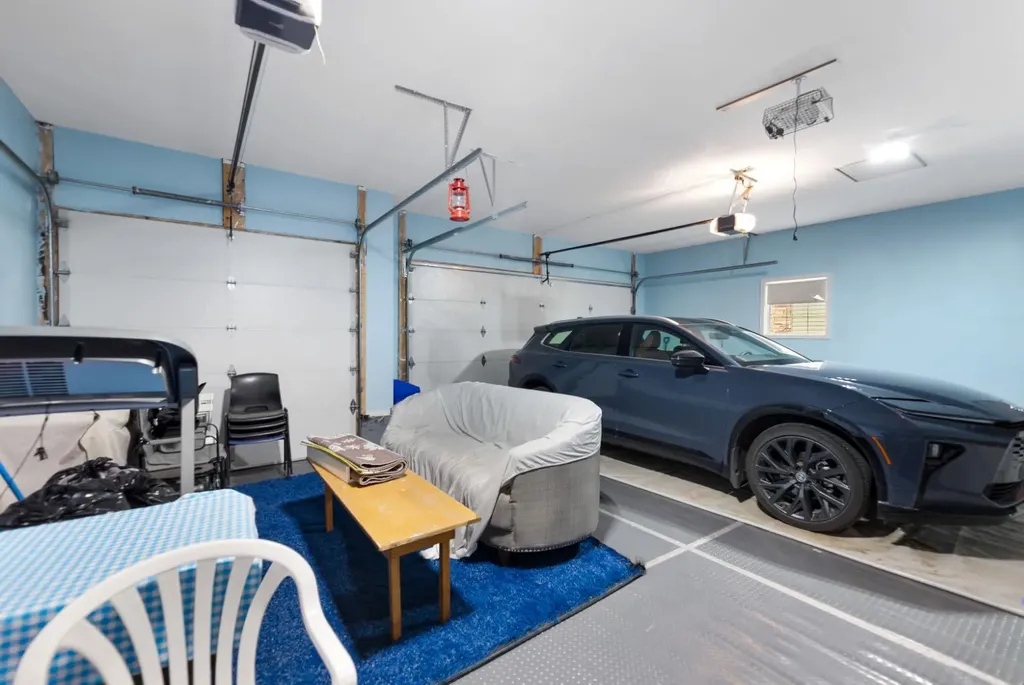 1402 Price Road Carstairs AB T0M 0N0