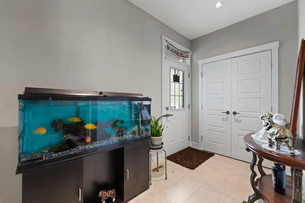 1402 Price Road Carstairs AB T0M 0N0
