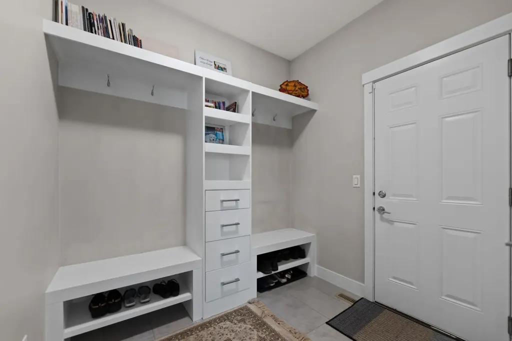 1402 Price Road Carstairs AB T0M 0N0