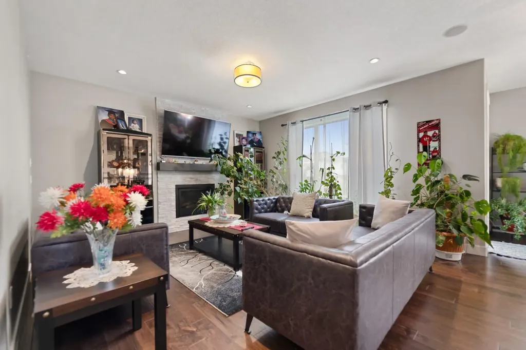 1402 Price Road Carstairs AB T0M 0N0