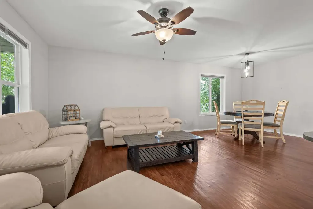 229 3 Avenue NE Three Hills AB T0M 2A0