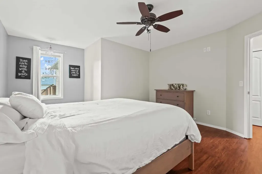 229 3 Avenue NE Three Hills AB T0M 2A0