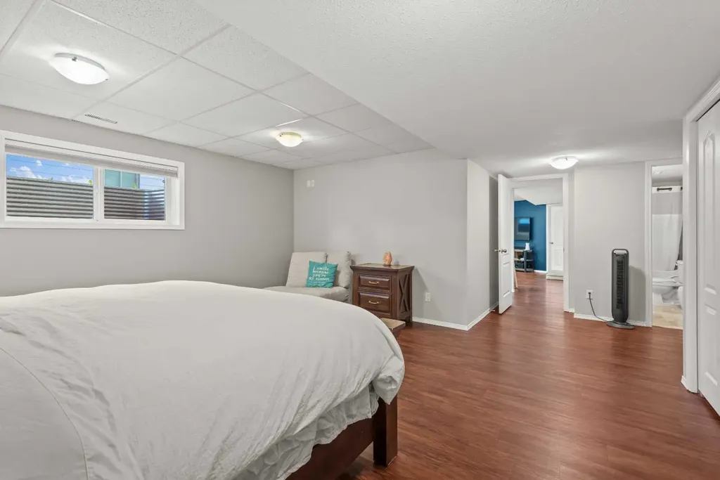 229 3 Avenue NE Three Hills AB T0M 2A0