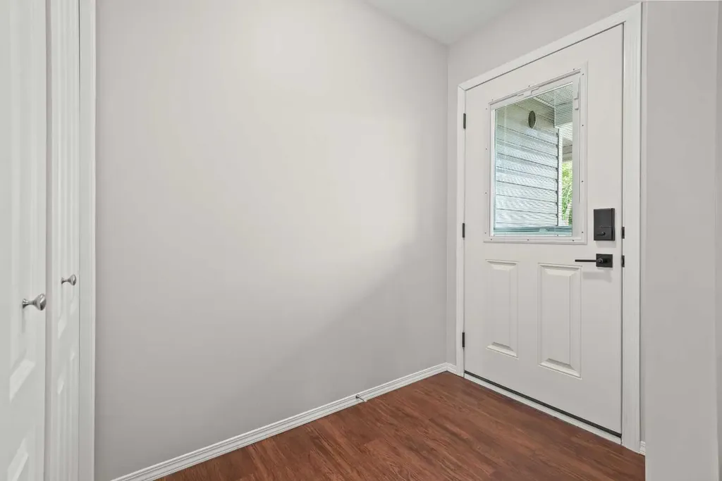 229 3 Avenue NE Three Hills AB T0M 2A0