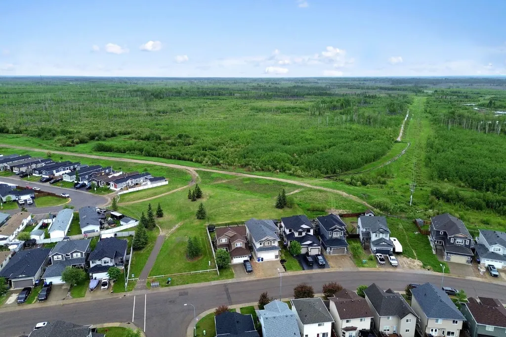 141 Honeysuckle Way Fort Mcmurray AB T9K 0M8