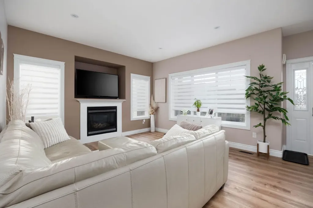 141 Honeysuckle Way Fort Mcmurray AB T9K 0M8