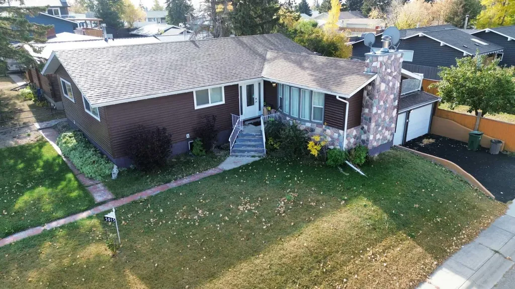 5015 35 Street Innisfail AB T4G 1H5