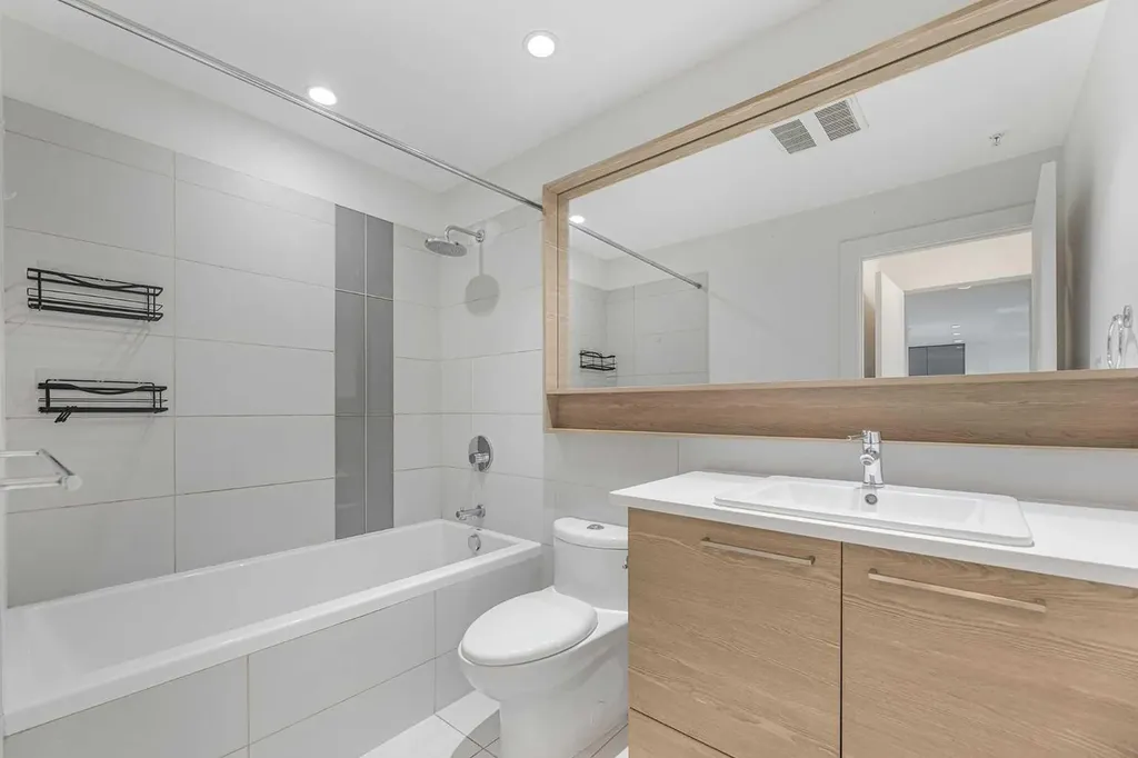 38 9 Street NE Calgary AB T2E7X9