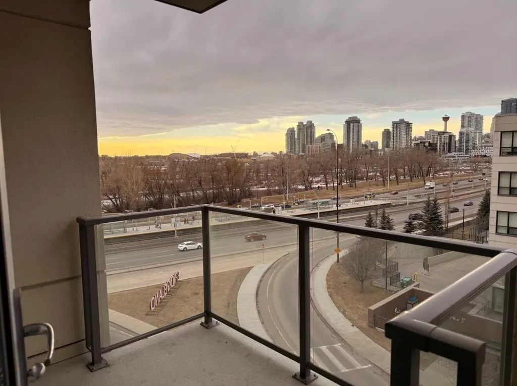 38 9 Street NE Calgary AB T2E7X9