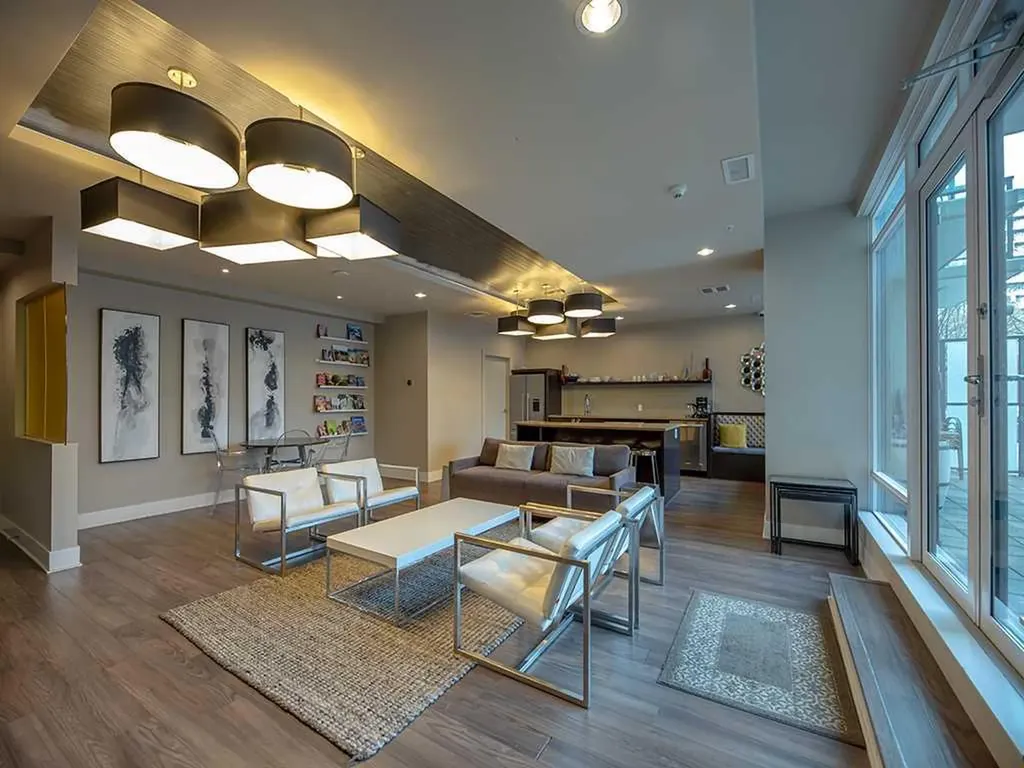 38 9 Street NE Calgary AB T2E7X9