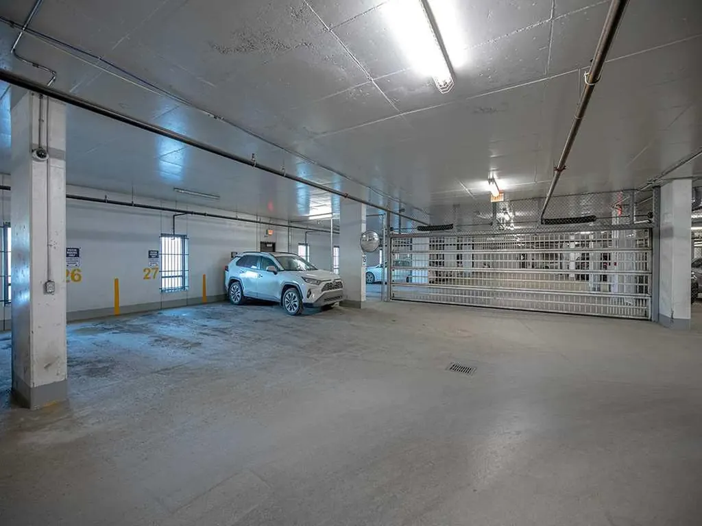 38 9 Street NE Calgary AB T2E7X9