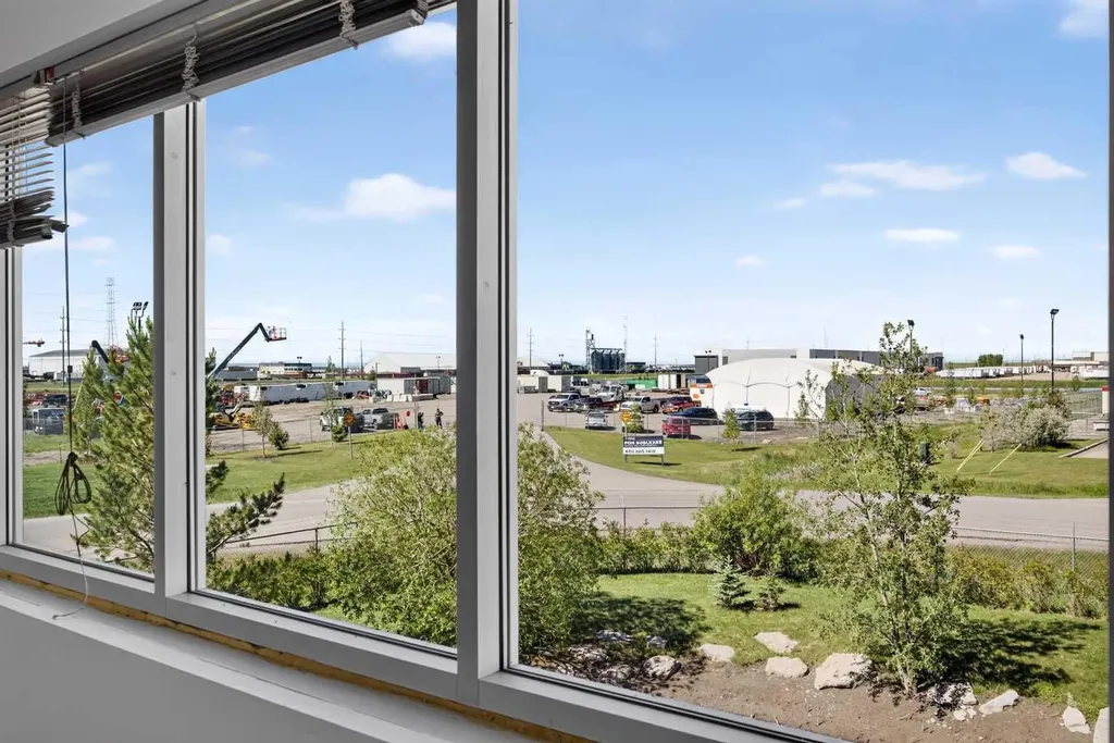 240086 Frontier Crescent Rural Rocky View County AB T1X 0W5