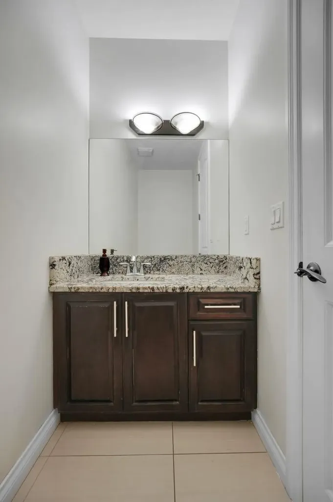 40 Baywater Court SW Airdrie AB T4B 0A8