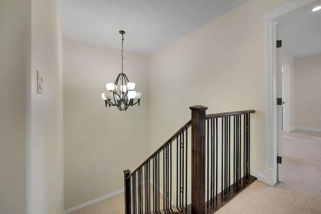 40 Baywater Court SW Airdrie AB T4B 0A8