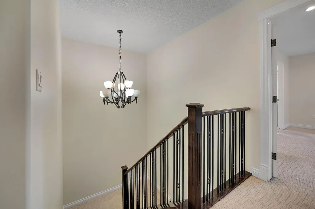 40 Baywater Court SW Airdrie AB T4B 0A8