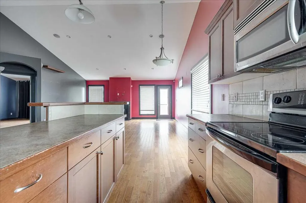 114 Jenner Crescent Red Deer AB T4P 0E4
