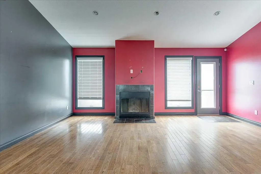114 Jenner Crescent Red Deer AB T4P 0E4
