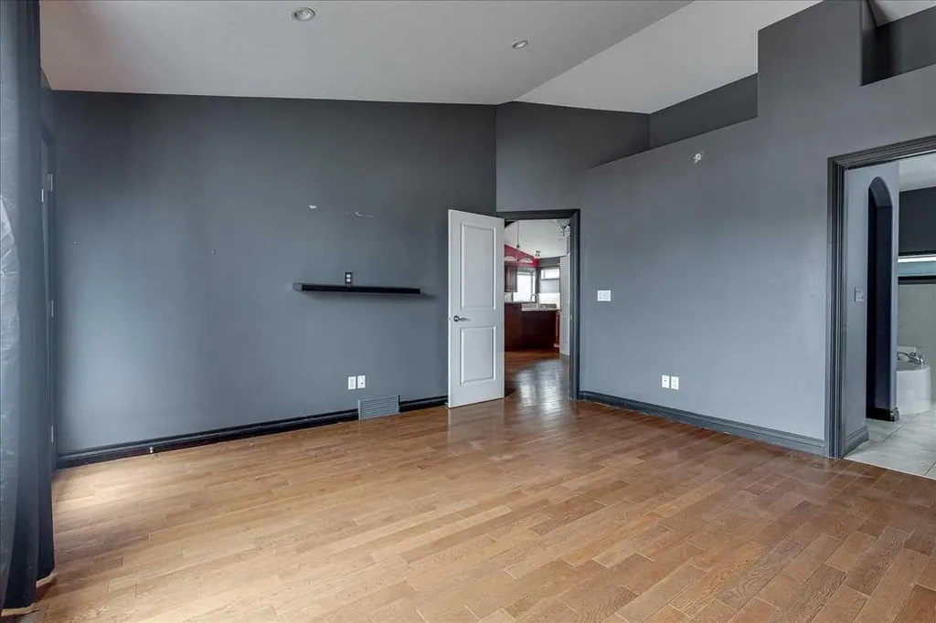 114 Jenner Crescent Red Deer AB T4P 0E4