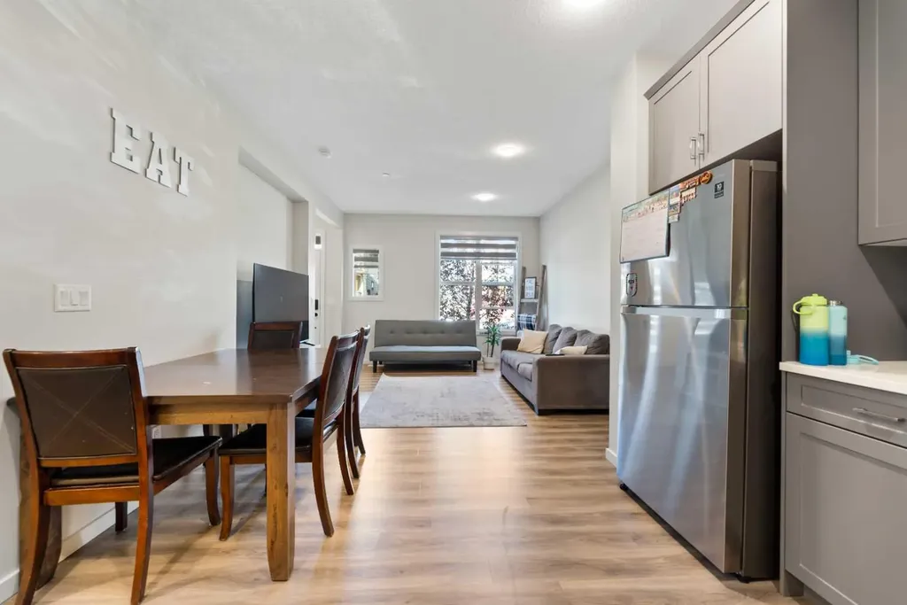 273 Lucas Avenue NW Calgary AB T3P 1S3