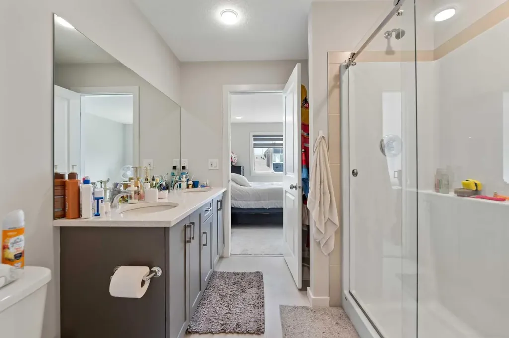273 Lucas Avenue NW Calgary AB T3P 1S3