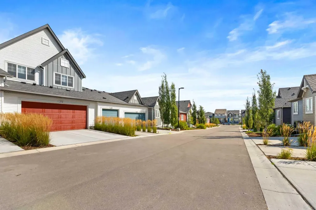 273 Lucas Avenue NW Calgary AB T3P 1S3