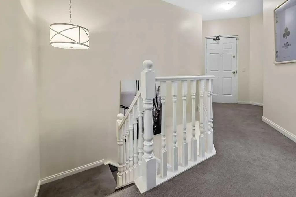923 15 Avenue SW Calgary AB T2R 0S2