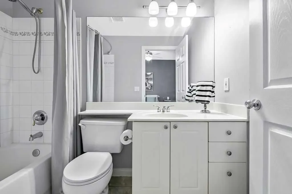 923 15 Avenue SW Calgary AB T2R 0S2