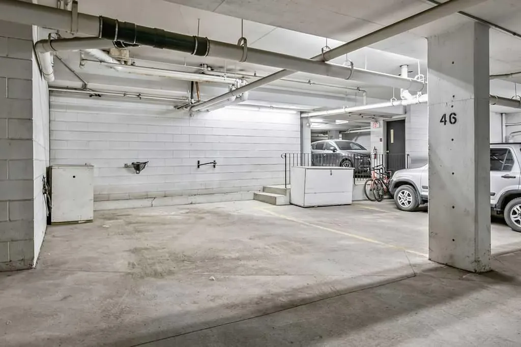 923 15 Avenue SW Calgary AB T2R 0S2