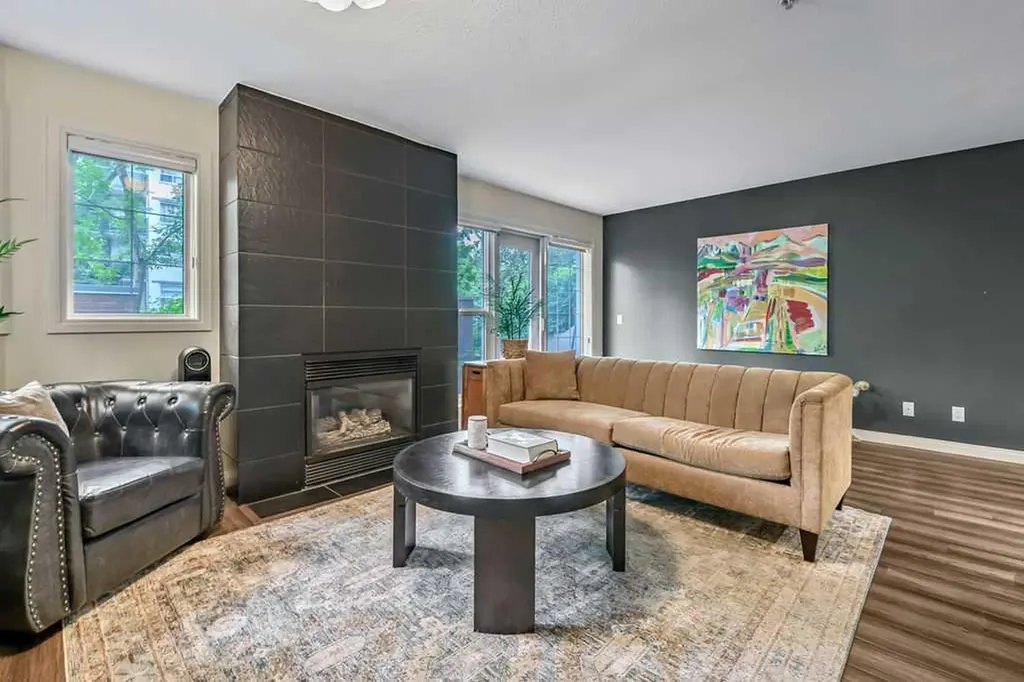 923 15 Avenue SW Calgary AB T2R 0S2
