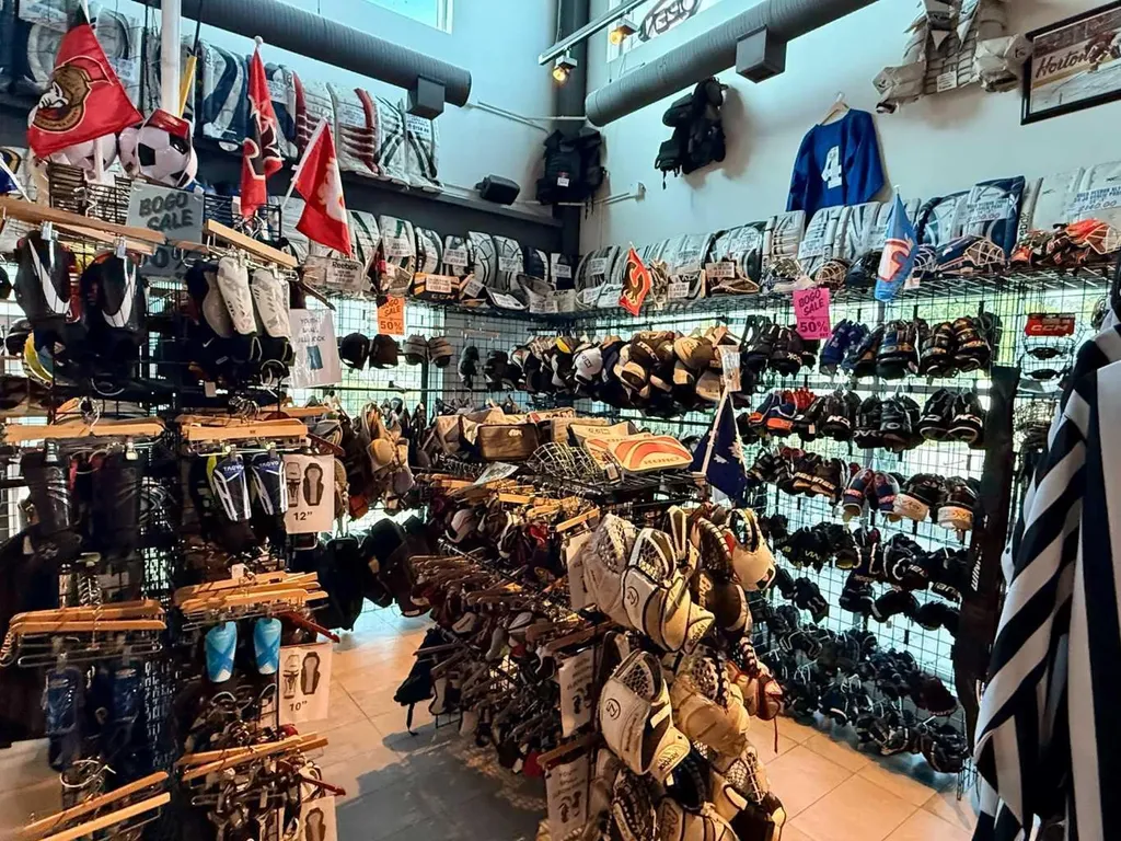 5334 72 Avenue SE Calgary AB T2C 4X5