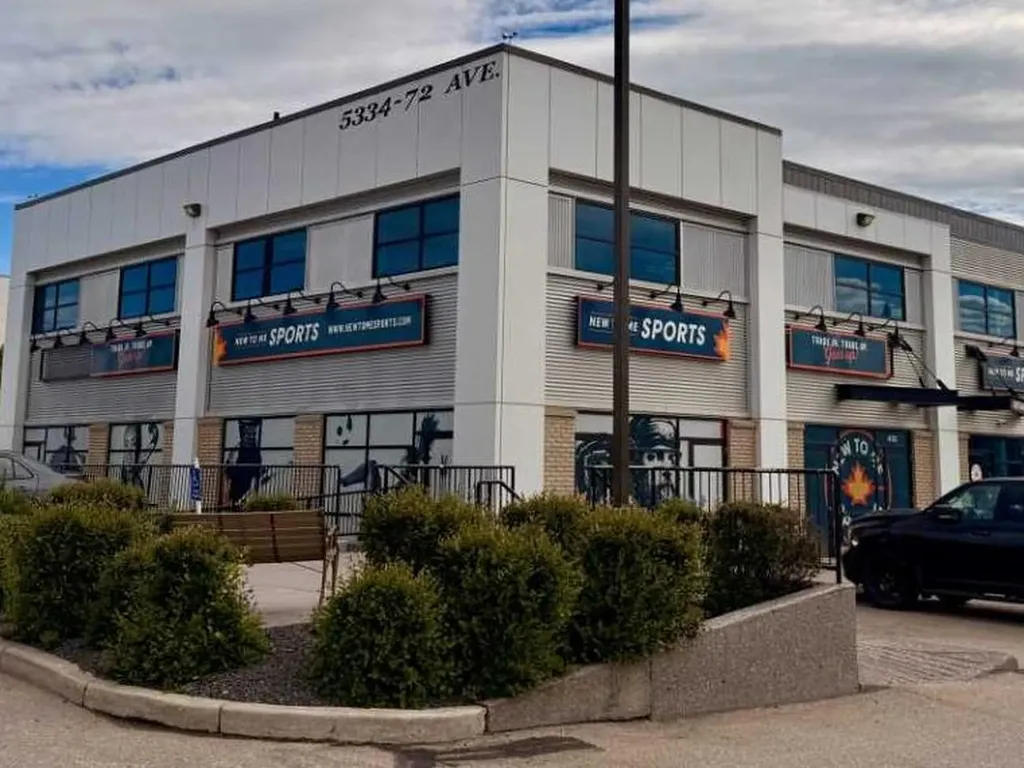 5334 72 Avenue SE Calgary AB T2C 4X5