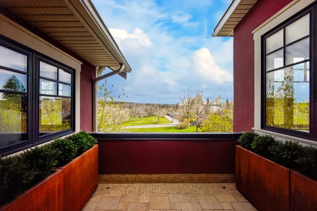 650 29 Avenue NW Calgary AB T2M 2M7